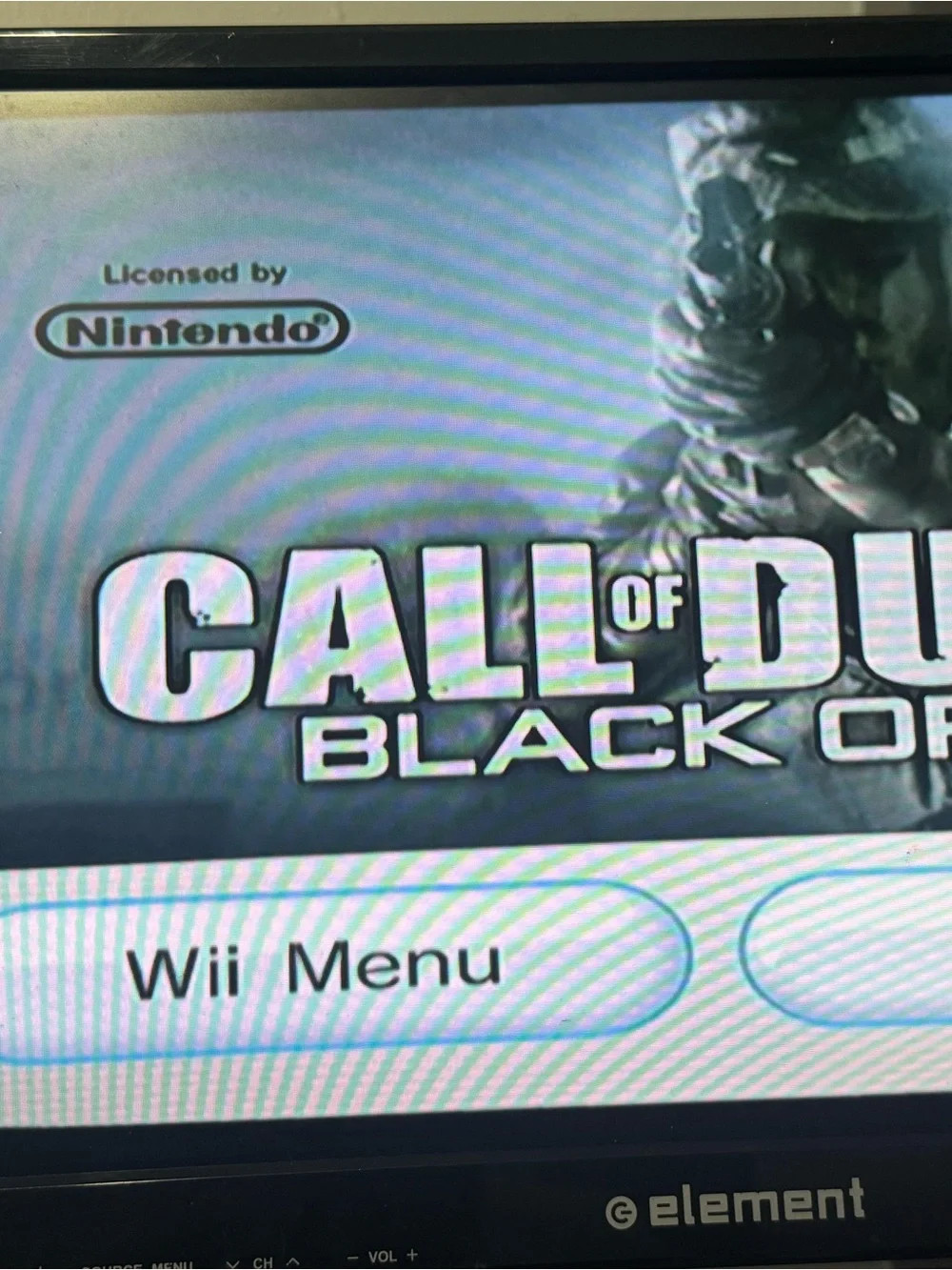 Nintendo White Wii Console Bundle with Black Pro Controller